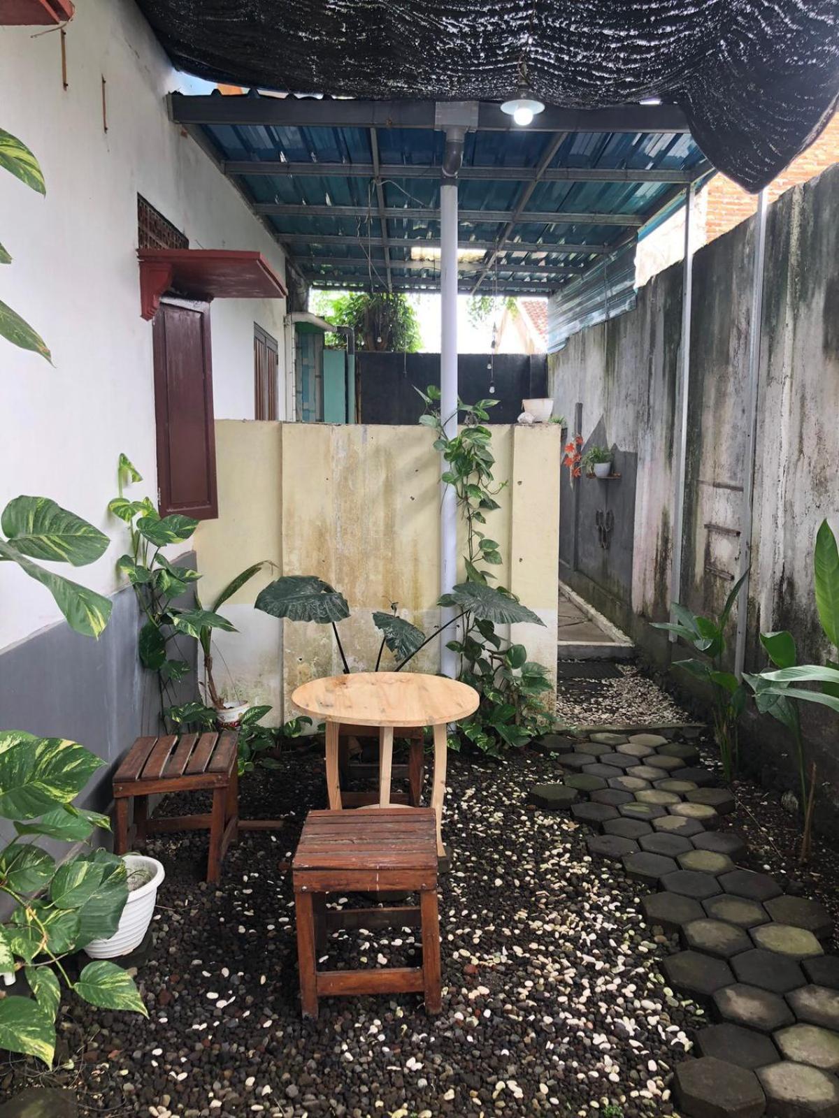 Ohana Homestay Banyuwangi Баньюванги Экстерьер фото